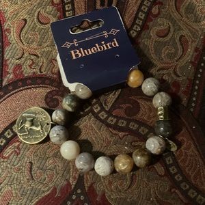 Stretch stone bracelet in hues of gray